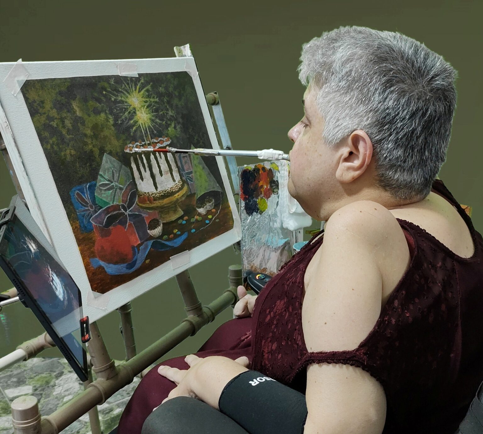 Pinturas ganham vida em cartões para datas especiais produzidos por artistas com deficiência