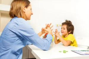 Autismo: pequenas conquistas também mudam vidas - OPINIÃO - * Por Michela Mattos e Neila Dellai