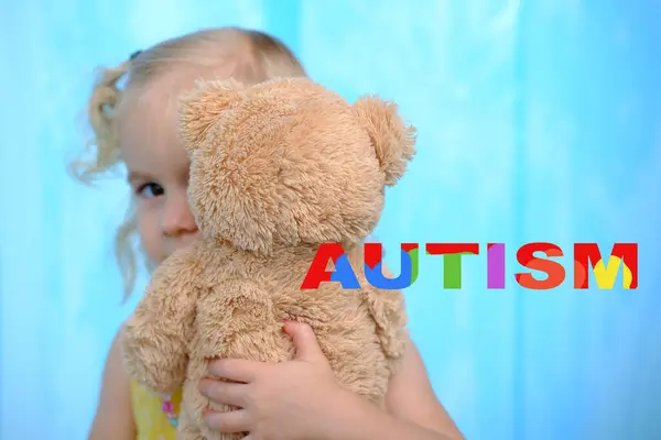 Autismo na adolescência exige atenção para isolamento, saúde mental e risco de invisibilidade social