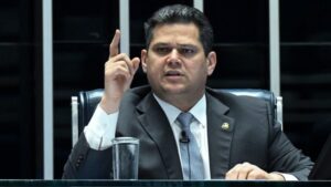 Alcolumbre recebe pedido para derrubada do veto do Símbolo da Acessibilidade em sessão conjunta nesta quinta-feira