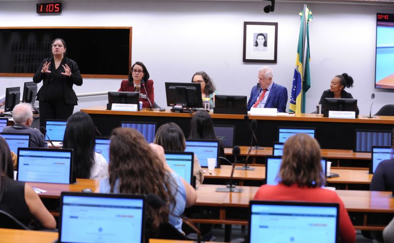 Promessa de entrega da formação dos avaliadores para a Avaliação Biopsicossocial não é cumprida