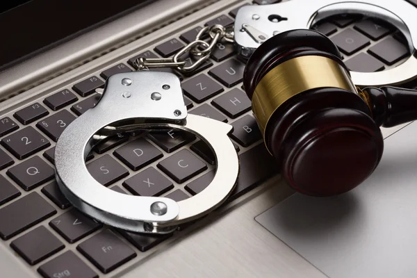 Empresa e trabalhador com deficiência simulam vínculo para escapar da cota: por dentro de uma fraude que a Justiça já flagrou - OPINIÃO - * Por Igor Lima