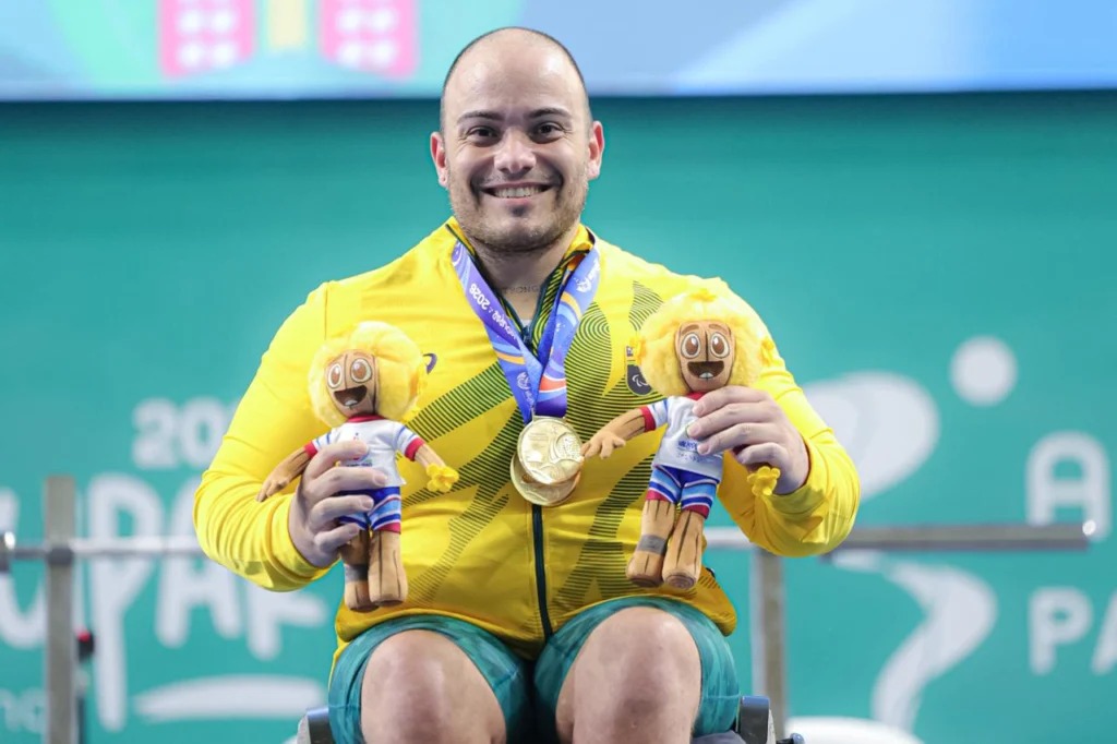 Mateus de Assis é ouro no halterofilismo nos Jogos Parasul-Americanos em Valledupar