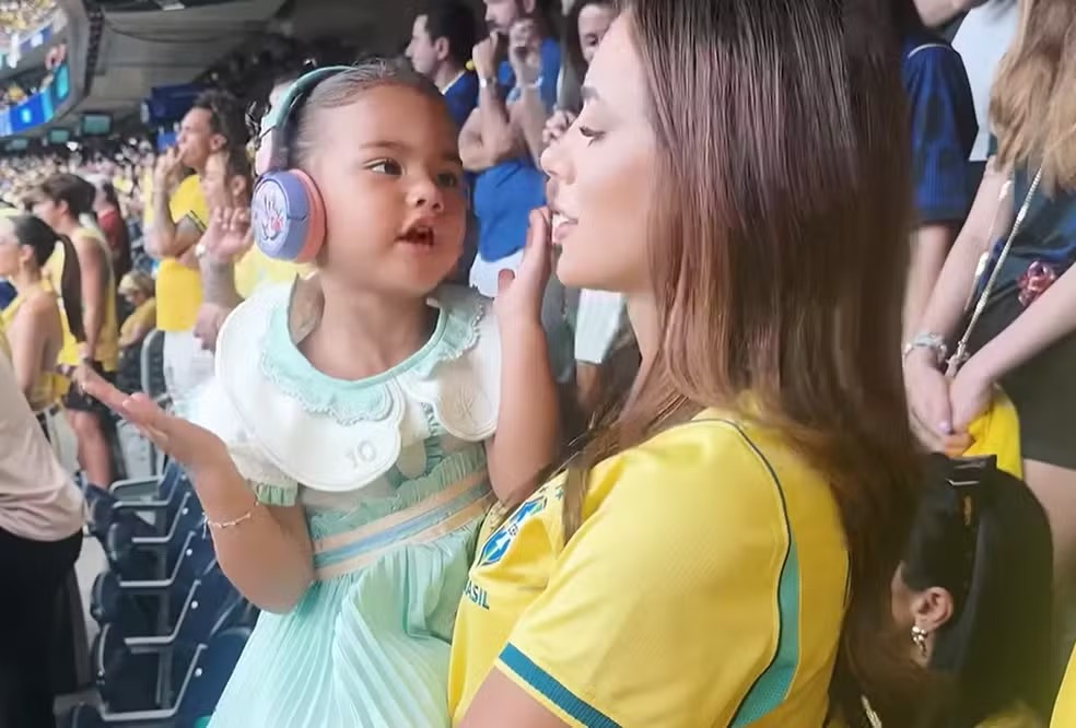 Muito além da torcida: Copa do Mundo reforça a importância de proteger a audição infantil