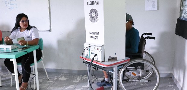 Programa do TSE organiza transporte para eleitores com deficiência ou mobilidade reduzida