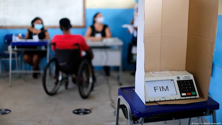 Eleições: 206 candidatos são com deficiência física e 112 auditivos. Confira todos os números
