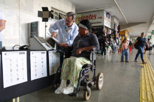 TSE divulga direitos do eleitor com deficiência ou mobilidade reduzida nas Eleições 2026