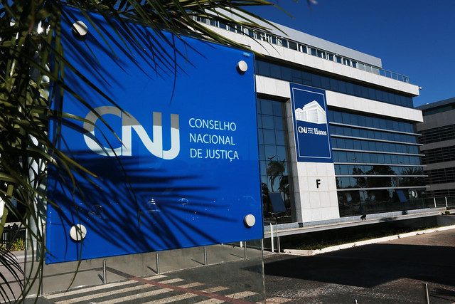 TJBA reduz vagas para negros em concurso em estado onde 80% da população é negra