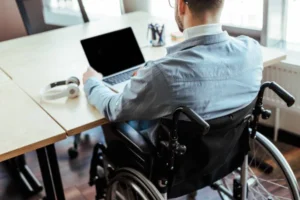 Preconceito contra profissionais com deficiência cresce 16% em um ano
