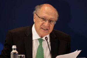 Nova lei regulamenta atividade de psicopedagogia, mas veta requisitos específicos de formação
