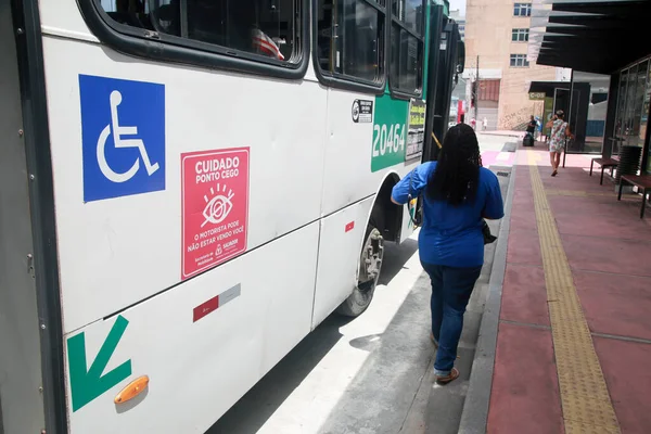 "Seu Voto Importa": veja onde haverá transporte gratuito para pessoas com deficiência nas Eleições 2026