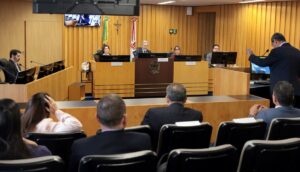 Audiência pública discute se empresas podem demitir empregados aposentados por invalidez